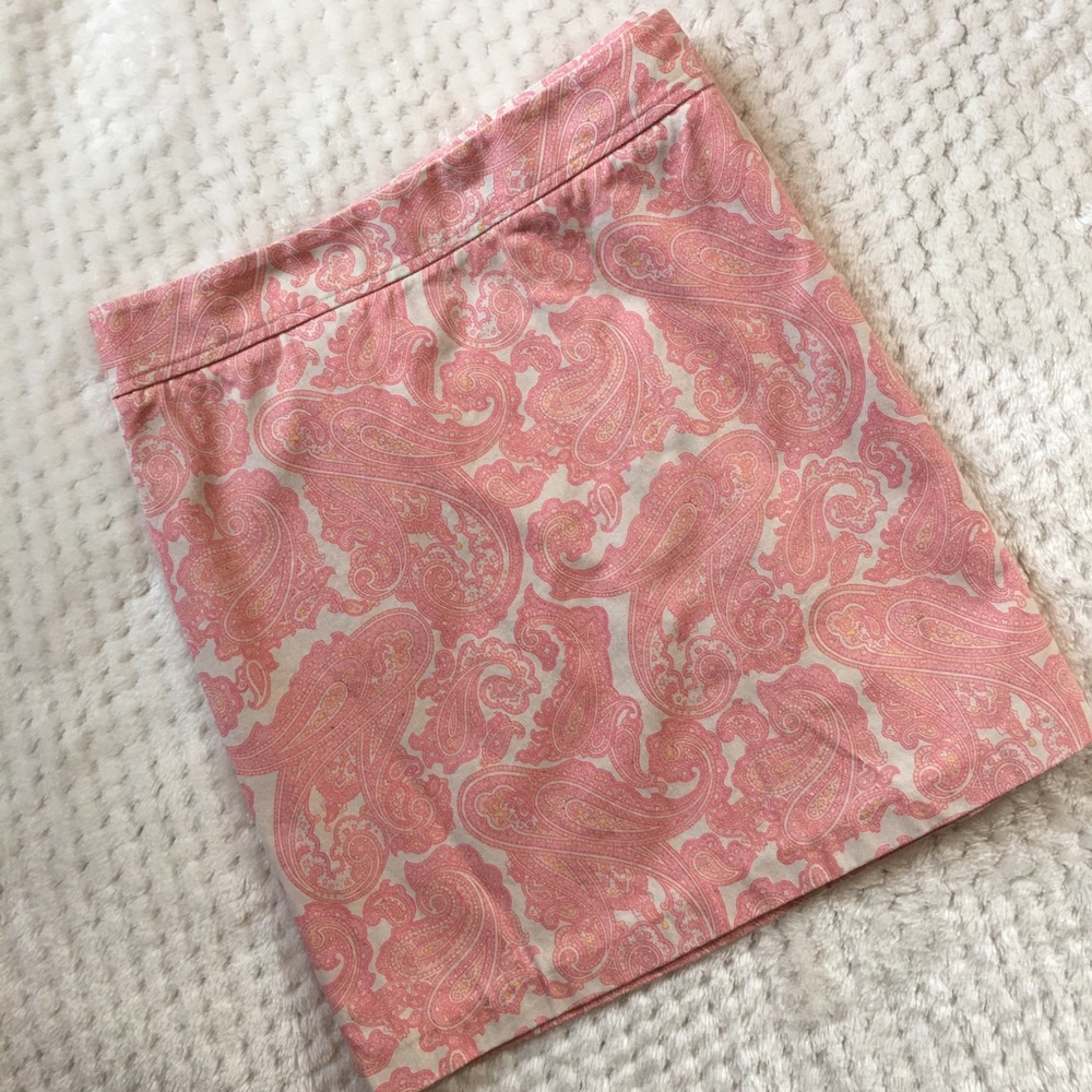 EUC Women’s skirt